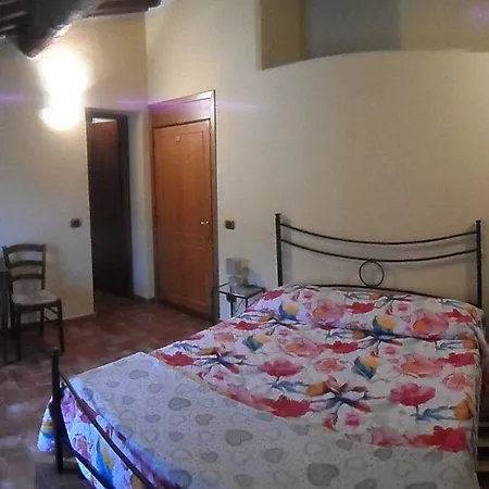 Il Pozzo Di Sant'andrea 3* סיינה